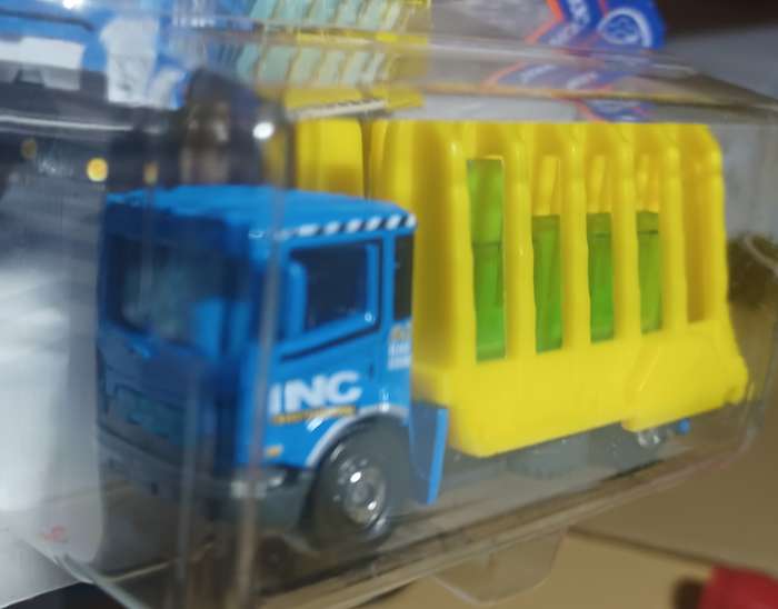 2018 Short Card ~ Matchbox 34/100 ~ Glass King