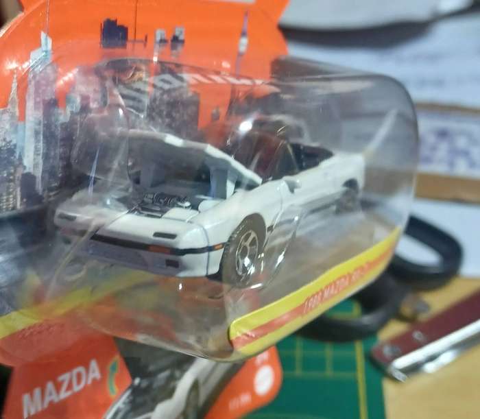 2022 Matchbox ~ Moving Parts ~ 11/54 1988 Mazda RX-7 ~ Mint on card