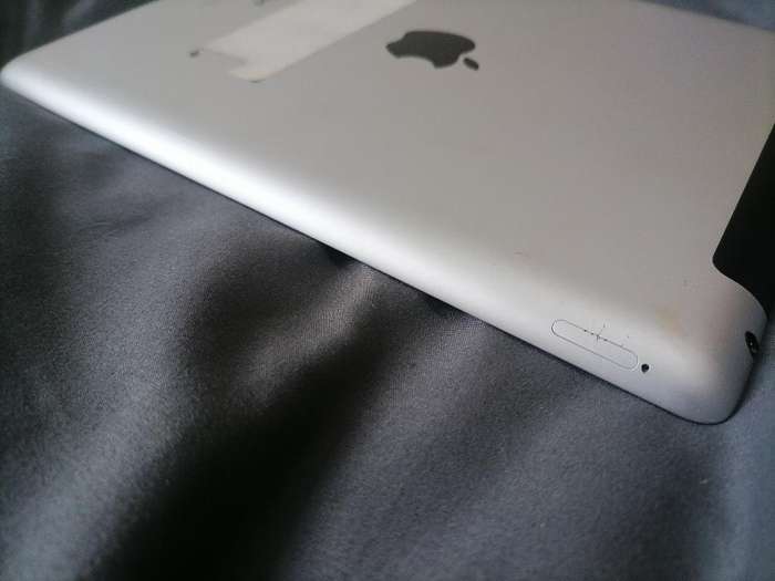 Apple iPad A1396 10 inch Tablet