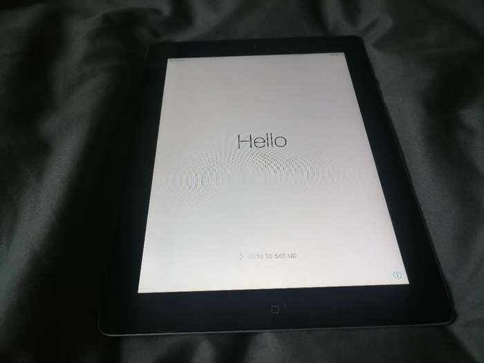 Apple iPad A1396 10 inch Tablet