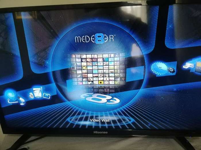 *** Mede8er MED500X High Definition Multimedia Player 1080P DTS MKV** **1 TB Hdd*