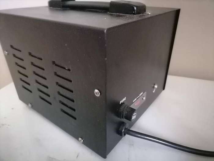 DOWA Step Up - Down 220v to 110v converter (DW1000 - 1000 WATTS)