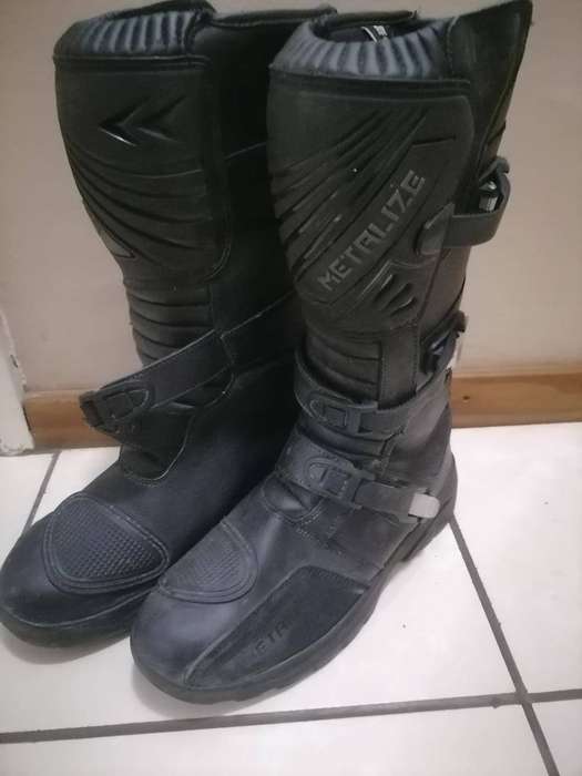 Metalize Explore Tech Long Boots Black Size 8
