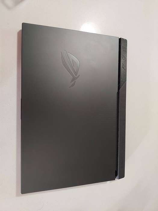 Asus ROG STRIX G713RC 16GB RAM 512GB SSD