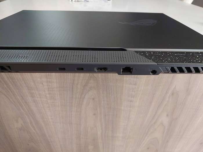 Asus ROG STRIX G713RC 16GB RAM 512GB SSD