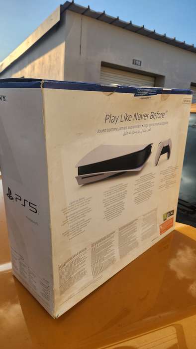 Playstation 5 with Disc, 2 Controllers, 1 Disc Game, Original Packaging