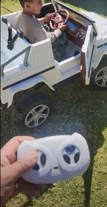 Kids Electric Ride On Mercedes G650 AMG 3XL White 4 wheel drive