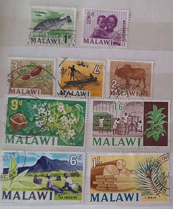 Malawi Mixed Lot of 9 Used stamps some hinged