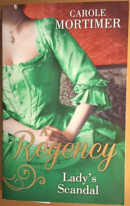 Lady's Scandal by Carole Mortimer Paperback