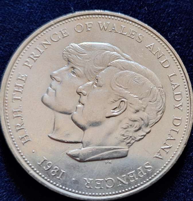 1981 Charles & Lady Diana Spencer Uncirculated Commemorative Crown In Bank Pack