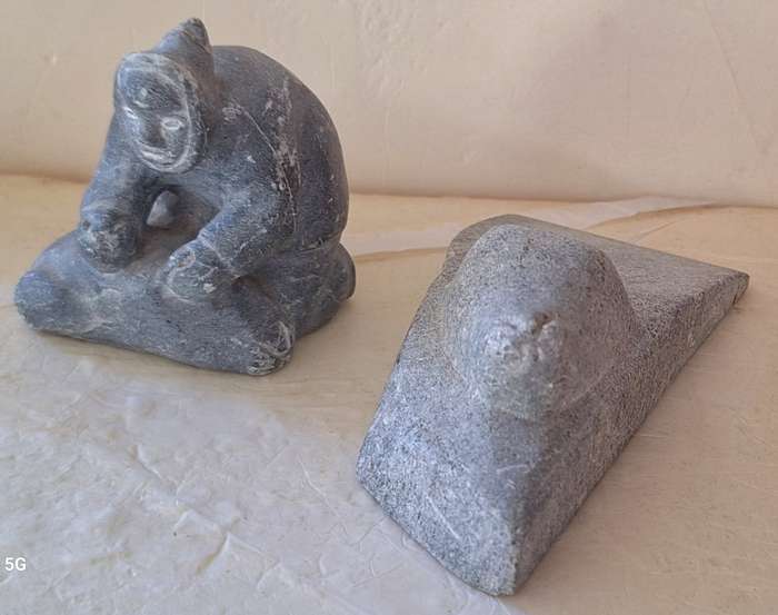Canada Eskimo Art Carved Stone Sculpture 4-0135