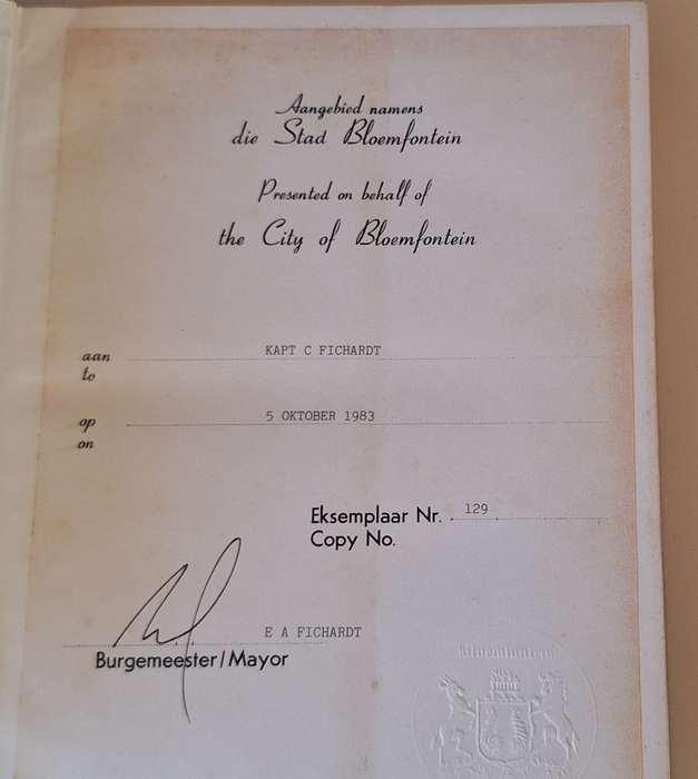 Bloemfontein: die ontstaan van 'n stad 1846-1946 deur Karel Schoeman Hardeband Eksemplaar Nr 129