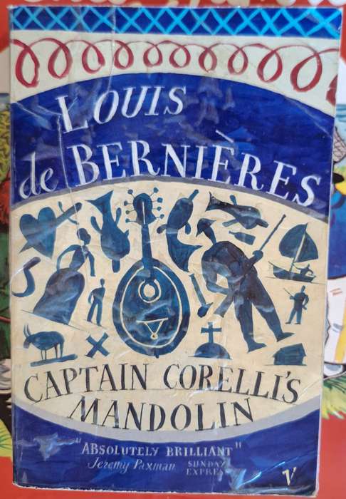 Captain Corelli's Mandolin by Louis de Bernieres Paperback
