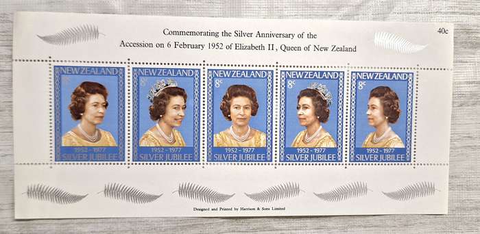 New Zealand 1977 Silver Jubilee Mint Miniature Sheet