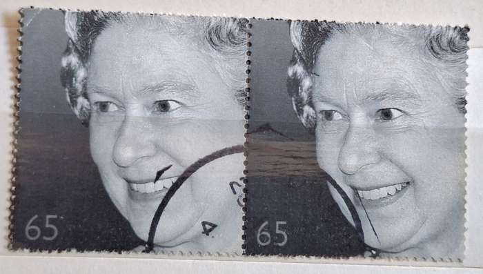 GB  2022 Queen Elizabeth II In Memoriam Pair of Used 65p stamps