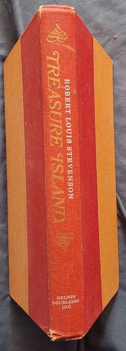 Treasure Island by Robert Louis Stevenson Hardcover