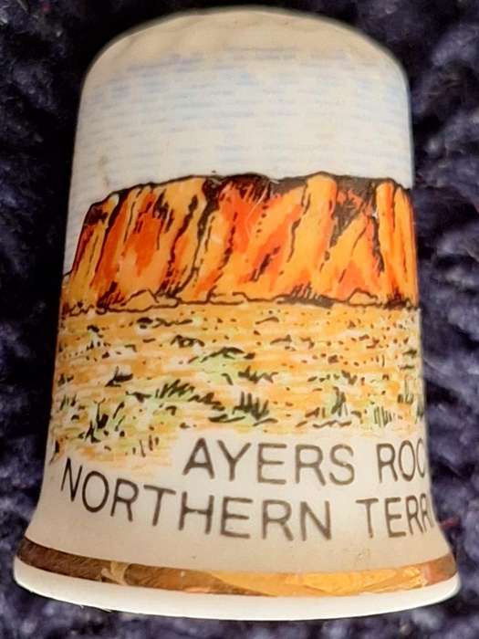 Thimble Australia Series No 8 Ayers Rock N Territory English English Bone China Pan Arts Sydney