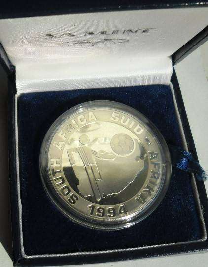 1994 SILVER R2 SOCCER WORLD CUP IN SAM BOX