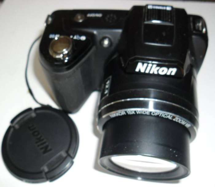 NIKON COOLPLX L110 CAMERA WITH BAG CABLE ETC. REQUIRES 4 AA BATTRIES NOT SUPPLIED(MAKE OFFER)