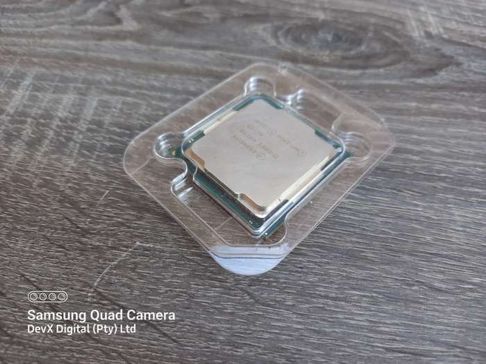 Verified Working - Intel Pentium G5420 Gold CPU Bundle - Intel CPU Cooler + Manual + Sticker
