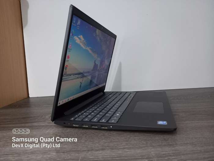Lenovo Laptop With Charger - 500GB HDD - 4GB RAM - Windows 10 & Software - Tested & Working