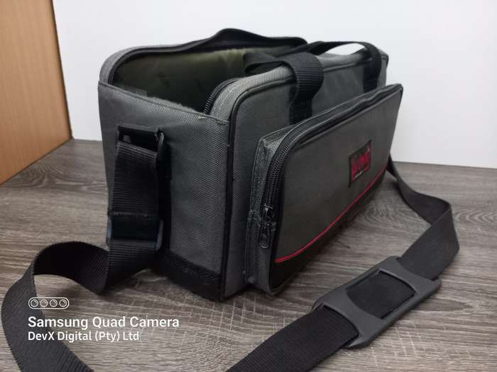 Protective Camera Bag - Thick Padded Design - Adjustable Velcro Dividers - Army Green & Grey