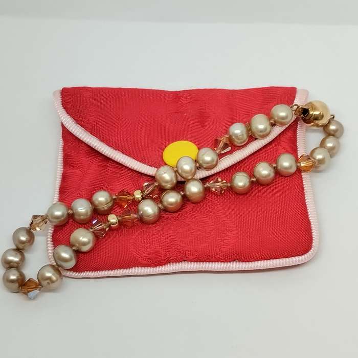 Vintage Champagne Pearl Bracelet with Pouch #S0037