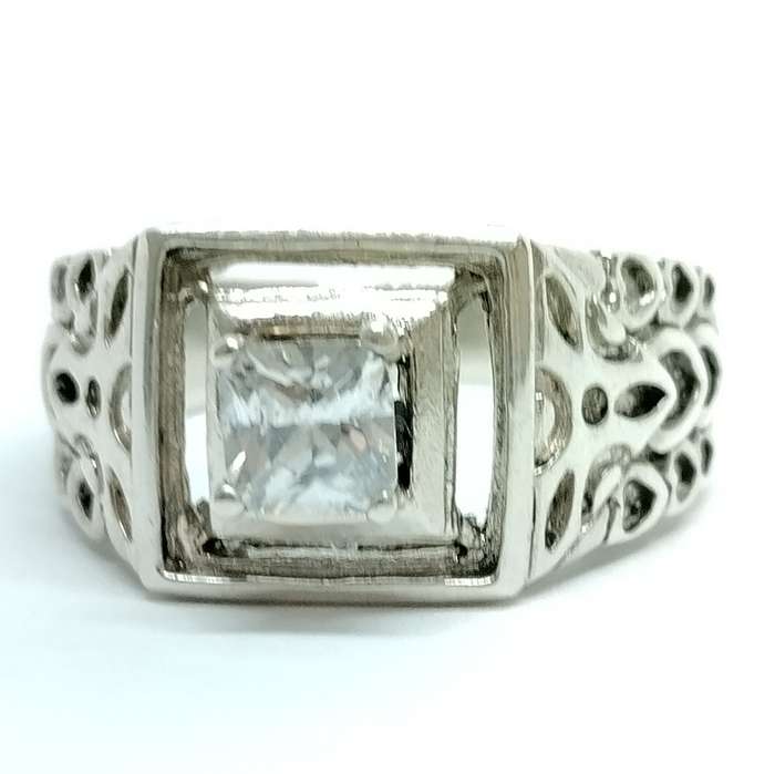 Sterling Silver Ring with Beautiful Details #S0050