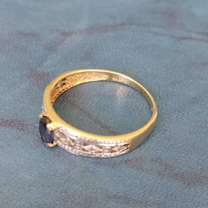 Solid Gold 9ct Ring #2072