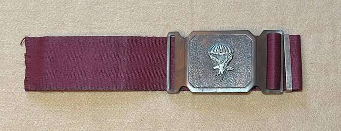 SADF - 1 Parachute Battalion Stable Belt - small piece of maroon belting