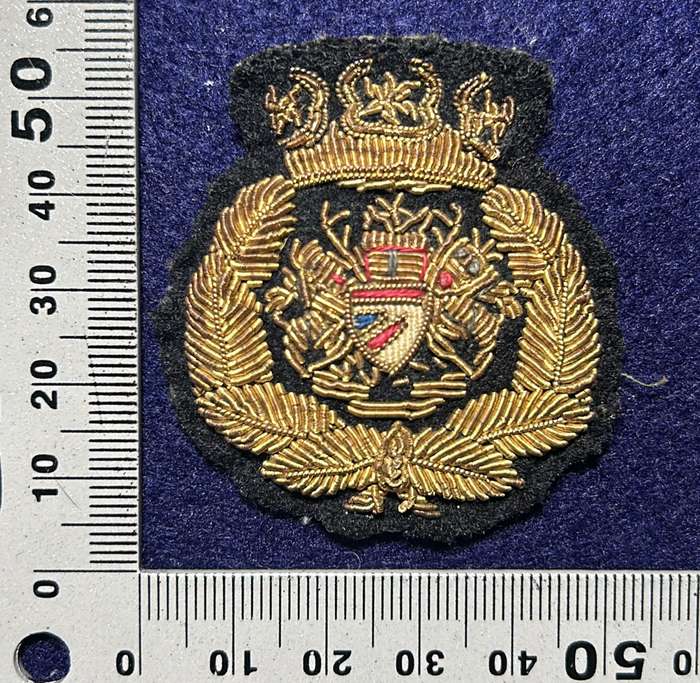 BRITISH AIRWAYS CAP BADGE