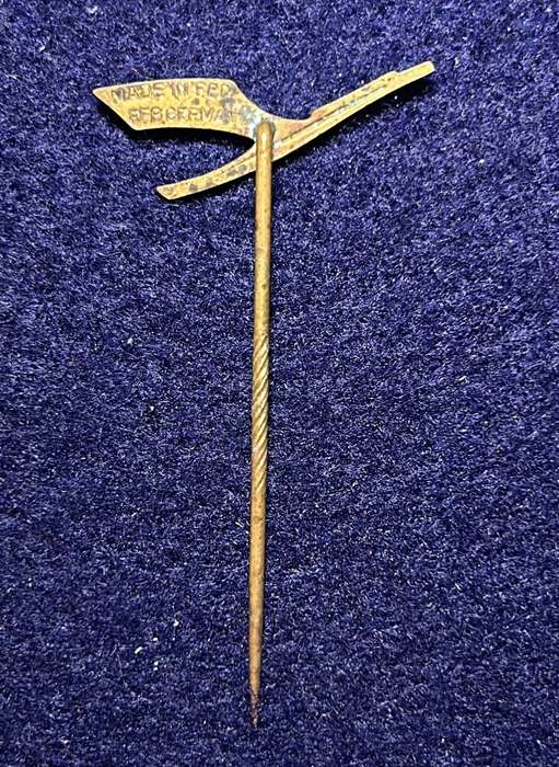 South African Civil Aviation - LUFTHANSA PIN, Made in FED RFP GERMANY