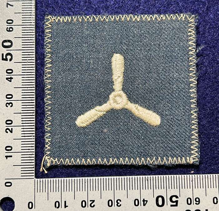 Rhodesian Air Force - RHAF SINGLE LEADING AIRCRAFTSMAN SLEEVE DRESS BLUE
