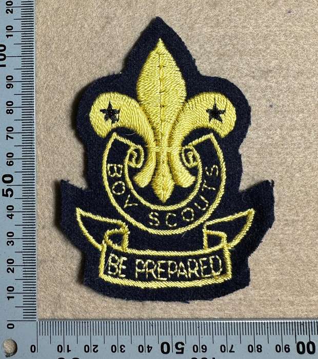 Rhodesian Boy Scouts - BLUE AND GOLD CAP BADGE VARIANT