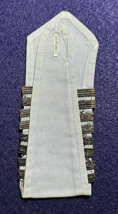 Rhodesia Air Force - SINGLE SHOULDER BOARD BLUE SHIRT GROUP CAPTAIN
