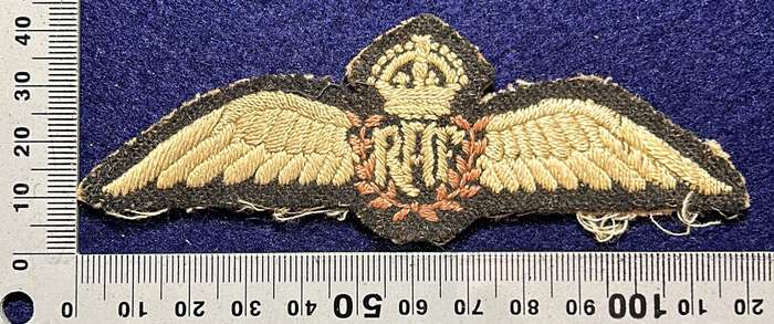 RRAF PILOTS WING WW2
