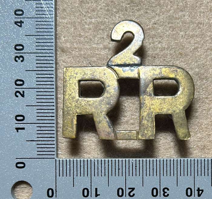 RHODESIA REGIMENT - 2 RHODESIA RR SHOULDER TITLES WW2