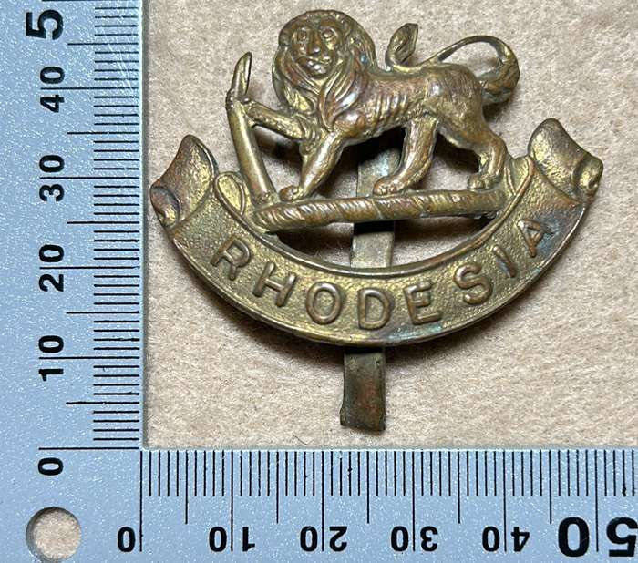 RHODESIA STAFF/ GENERAL SC - BADGE - STAMPED SHEET BRASS - 1926-40 - NARROW SLIDER
