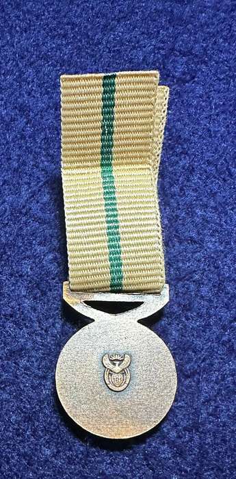 SADF/SANDF Intelligence Services Medal - Loyal Service Bronze - Miniature
