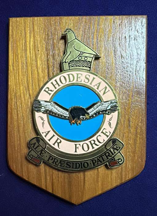 Rhodesian Plaque - RHODESIAN AIR FORCE - ALAE PRAESIDIO PATRIA