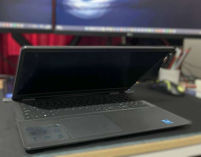 Dell Vostro 15 3000 Laptop