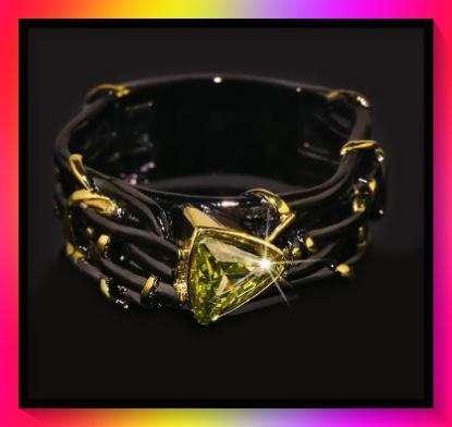 Stunning unusual design cz simulant ring size 8