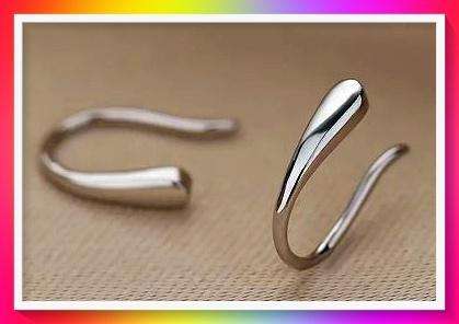 Smooth Water Drop Design Earrings