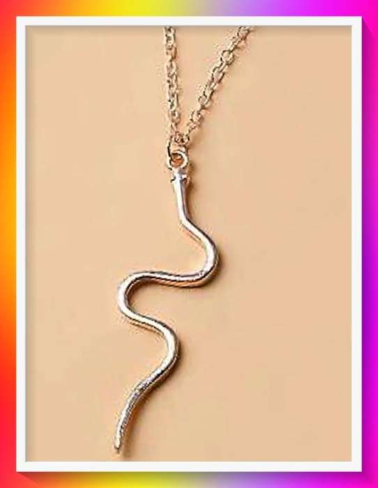 Stunning Snake necklace Rose Gold coloured