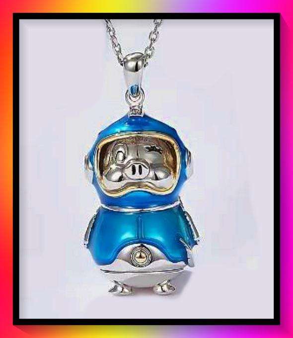 Cutest Piggy astronaut pendant necklace
