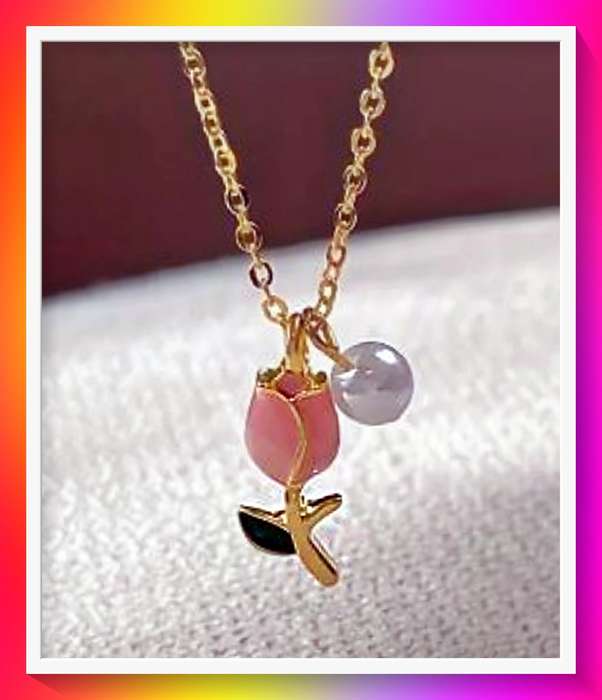 Lovely Flower Pendant Necklace with Imitation Pearl and Resin
