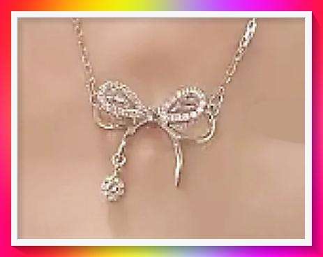 Vintage style Bowknot Pendant Necklace with faux zirconias