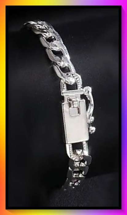 Stylish Men's Cuban Link Bracelet
