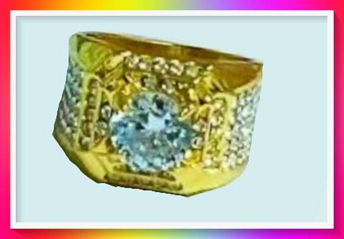 Stunning Trendy Ring, Inlaid With Square Faux Diamonds S8