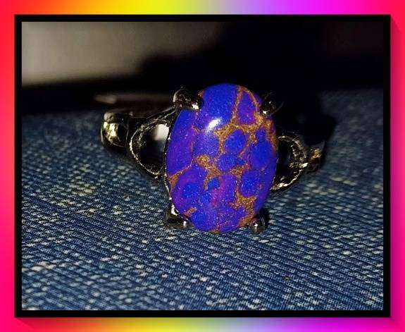 Gorgeous Blue and Gold Coloured Antique Stone Ring 20mm